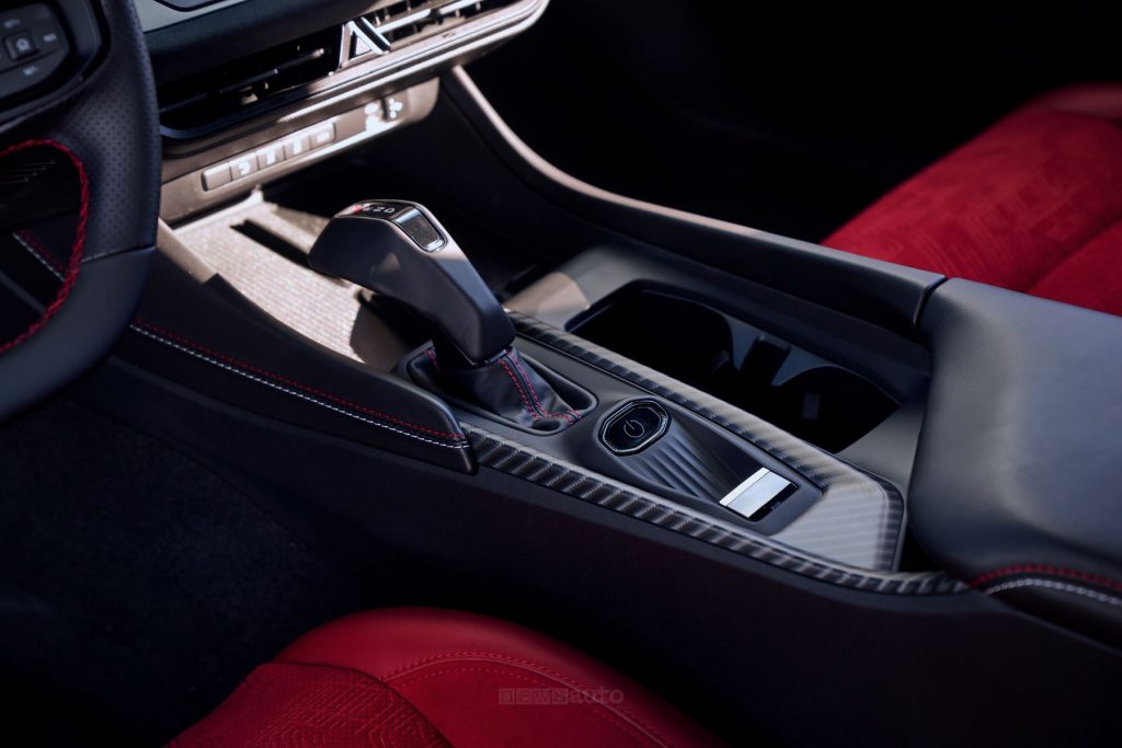 Dodge Charger Daytona leva del cambio sulla console centrale