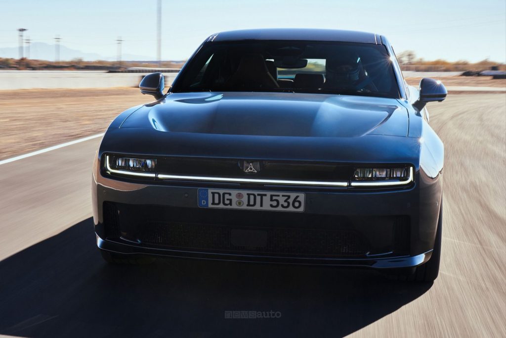Dodge Charger Daytona in azione in pista