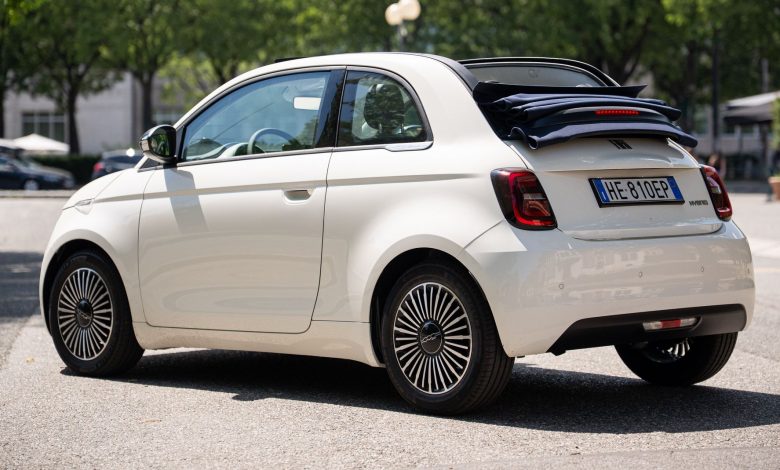 Fiat 500 Hybrid Cabrio Dolcevita posteriore 3/4