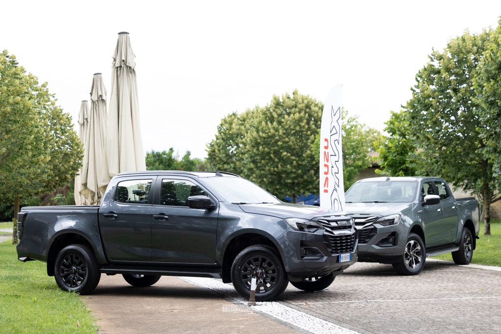 Isuzu D-Max 2026 Nitro Sport vista laterale