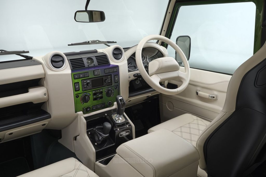 Land Rover Classic Defender V8 plancia abitacolo