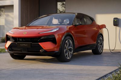 Lotus Eletre X in ricarica