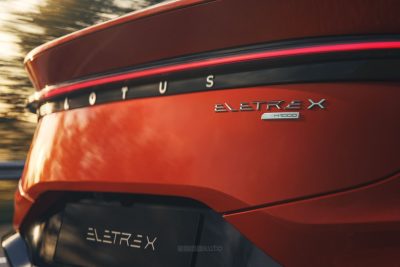 Lotus Eletre X badge portellone posteriore