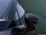 Lynk & Co 02 specchietto laterale