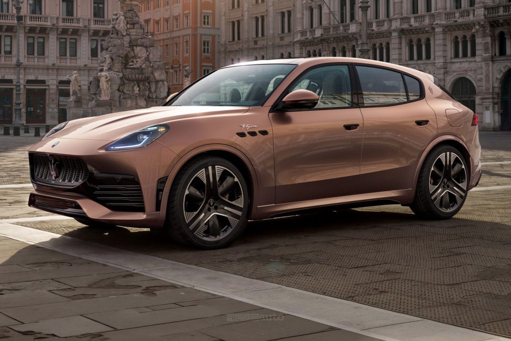 Nuova Maserati Grecale Folgore anteriore 3/4