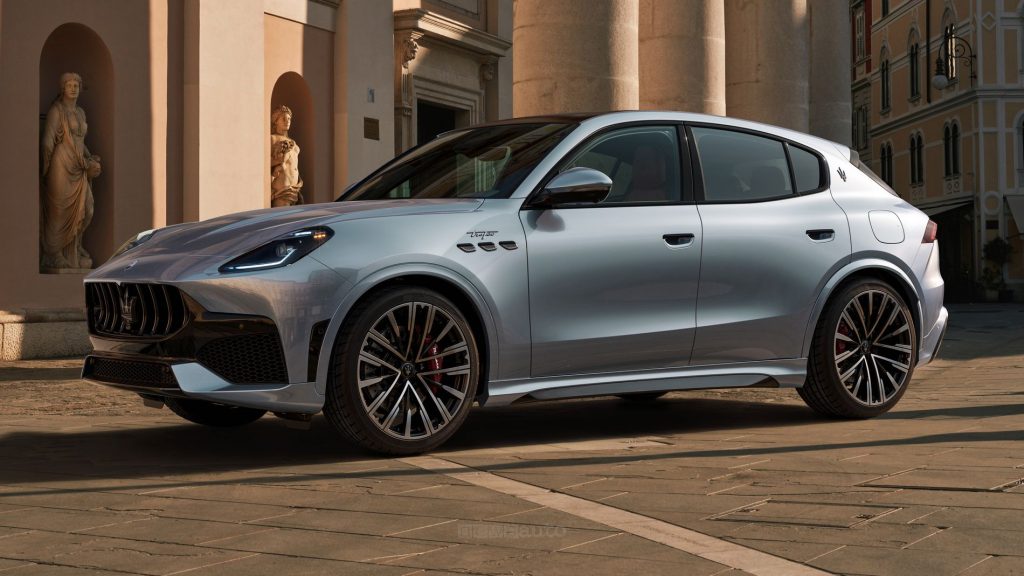 Nuova Maserati Grecale Trofeo anteriore 3/4