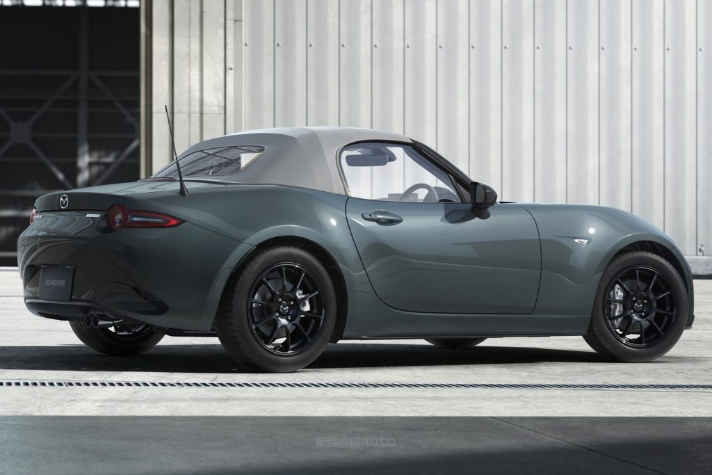 Nuova Mazda MX-5 2027 con la nuova vernice Zinc Green Metallic