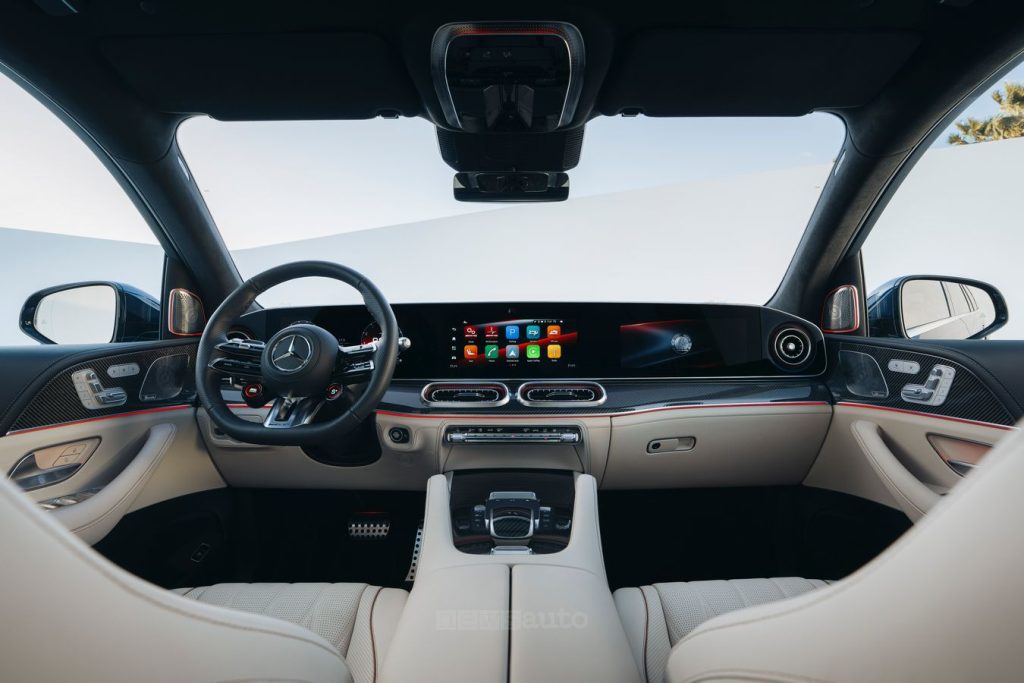 Mercedes-AMG GLS 63 S 4Matic+ plancia abitacolo