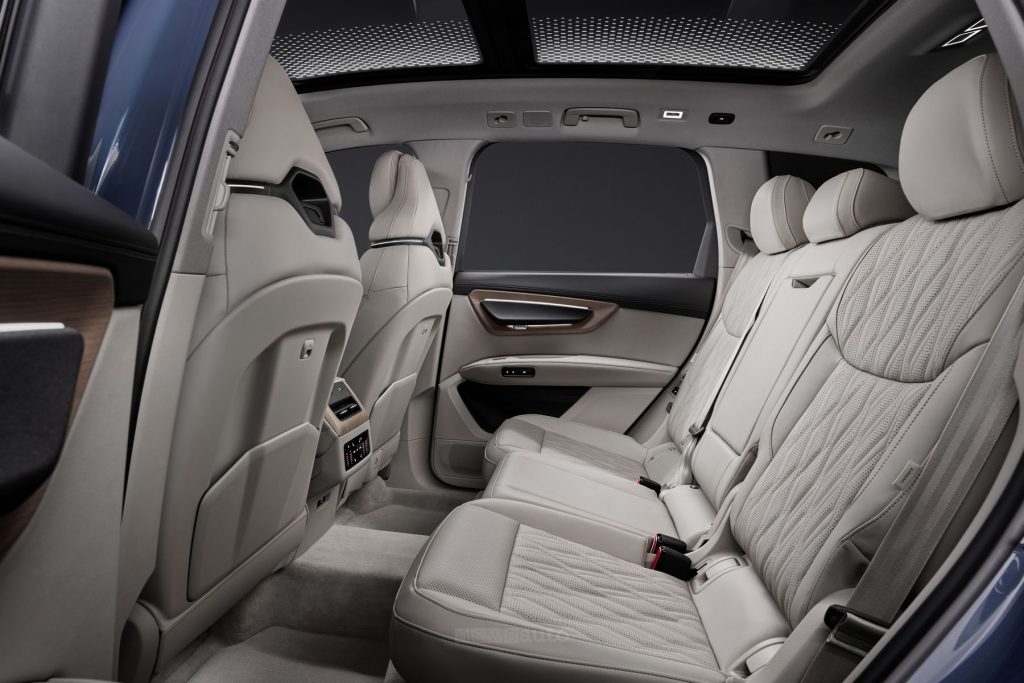 Audi Q7 sedili posteriori