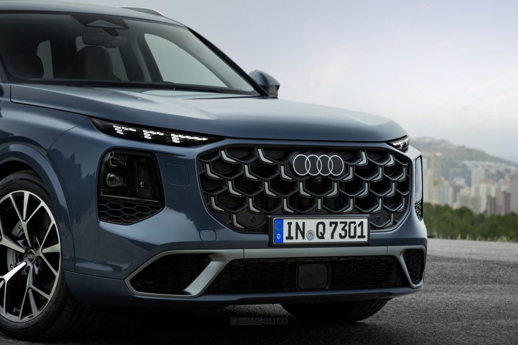Audi Q7 griglia e paraurti anteriore