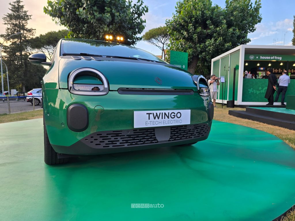 La nuova Renault Twingo esposta presso la House Of Frog a Roma