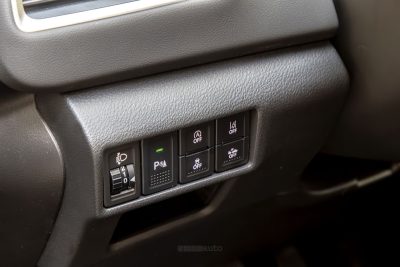 Suzuki S-Cross Hybrid comandi ADAS sulla plancia