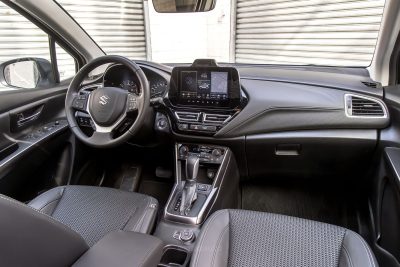Suzuki S-Cross Hybrid plancia abitacolo