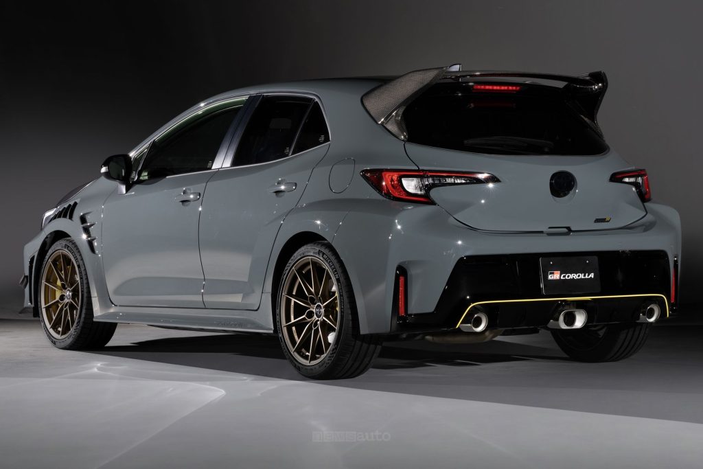 Toyota GRMN Corolla posteriore 3/4