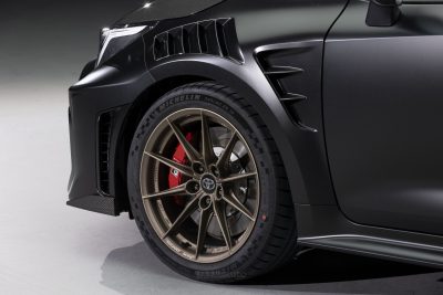 Toyota GRMN Corolla cerchi da 18"