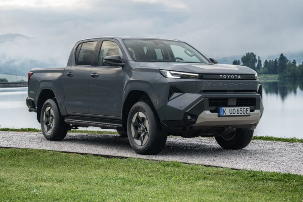 Toyota Hilux BEV anteriore 3/4