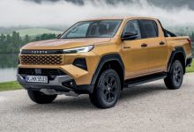 Toyota Hilux Hybrid 48 V Invincible anteriore 3/4
