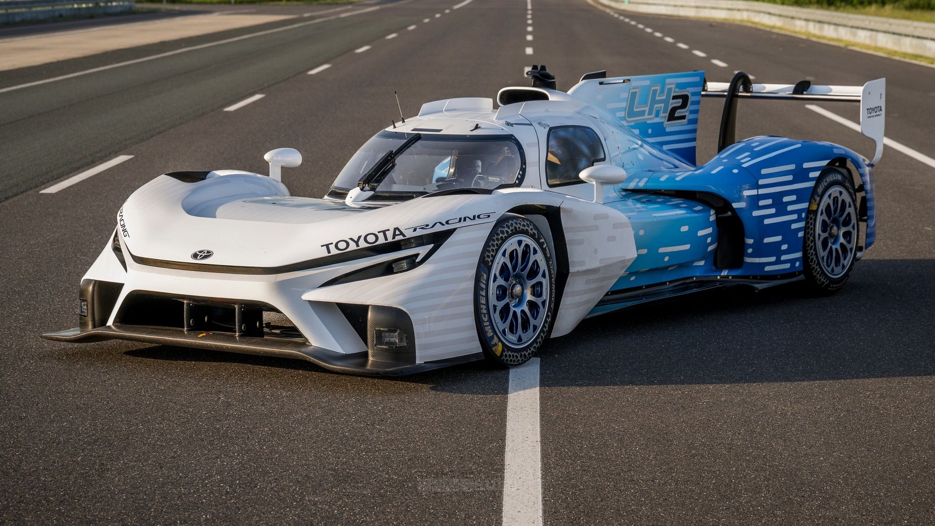 Toyota TR LH2 Racing Prototype: debutto a Le Mans per l’hypercar a idrogeno liquido