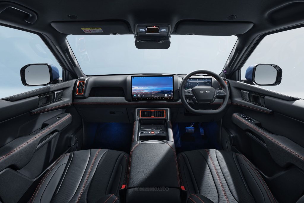 BYD Shark plancia abitacolo