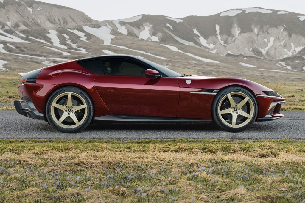 Ferrari 12Cilindri Manuale laterale