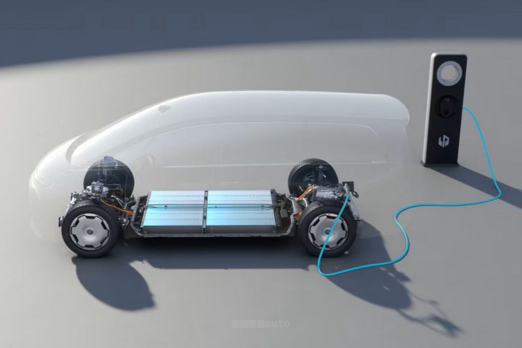 Leapmotor D99 in versione anche con range extender