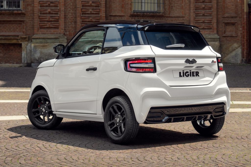 Nuova Ligier JS50 elettrica posteriore 3/4
