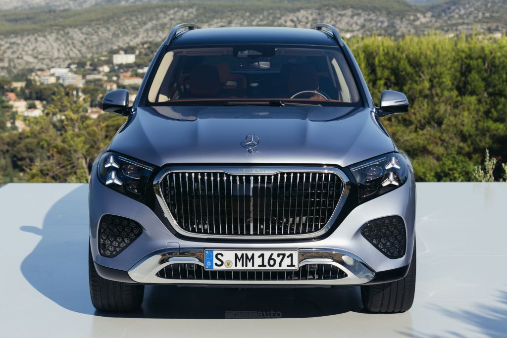 Mercedes-Maybach GLS 680 frontale