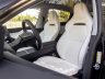 Tesla Model Y Performance sedili anteriori