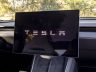Tesla Model Y Performance display infotainment da 16"