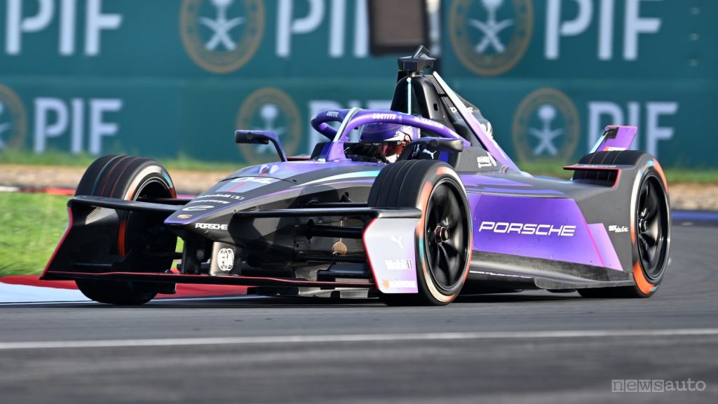 Wehrlein-ple-man-del-Formula-E-ePrix-Cina-2026