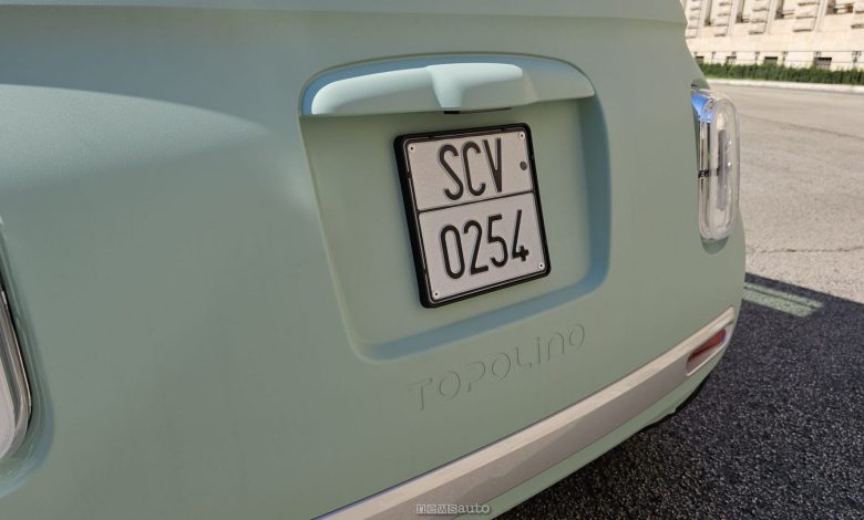 La prima Fiat Topolino con la targa del Vaticano