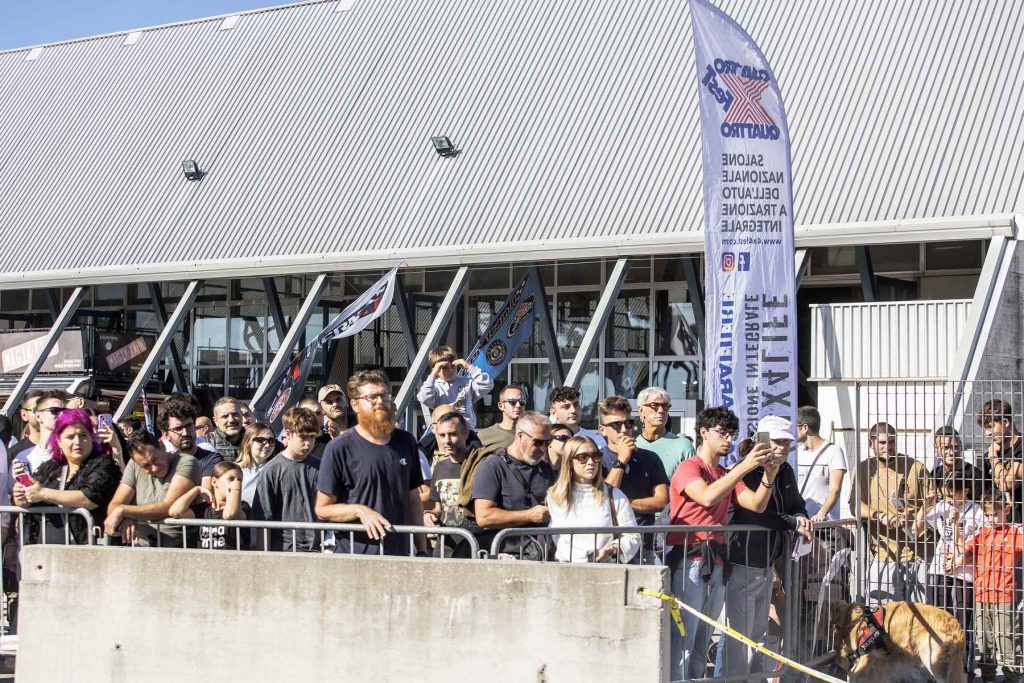 Pubblico al 4x4 Fest di Carrara