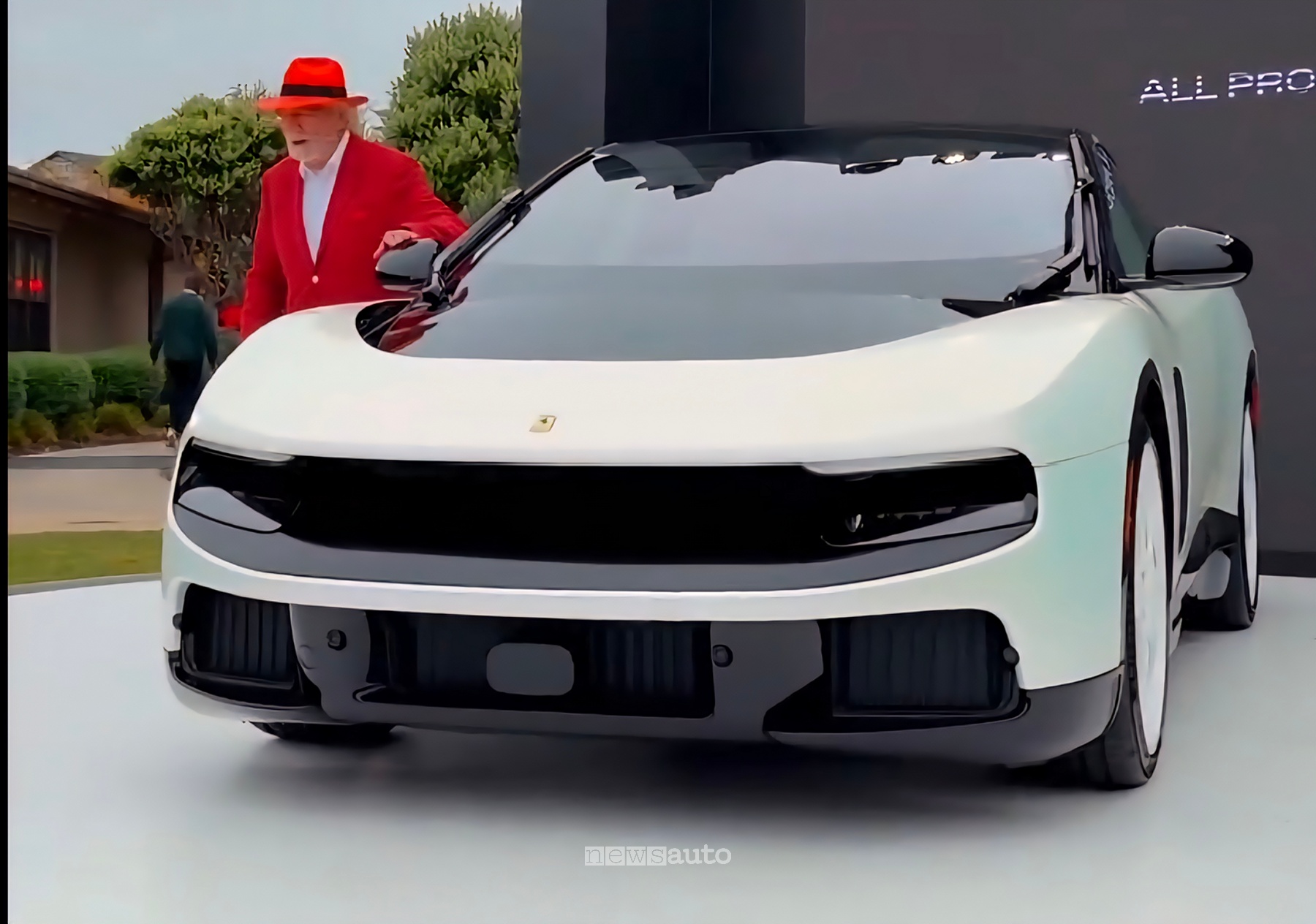 Ferrari Luce telaio 0 ecco chi l’ha comprata a 40 milioni di dollari