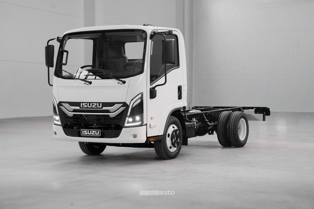Isuzu M29 Generation 4