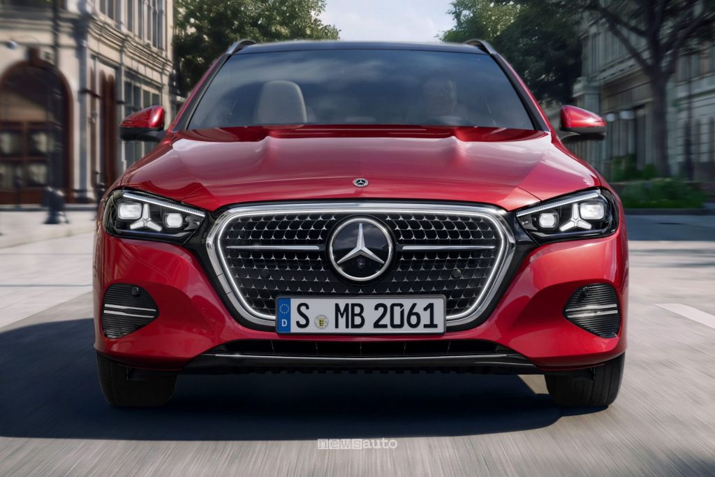 Nuova Mercedes-Benz Classe C Wagon su strada