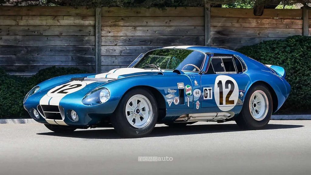 La Shelby Cobra Daytona coupe del 1964 telaio CSX2300
