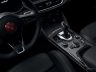 Alfa Romeo Stelvio Luna Rossa leva cambio automatico console centrale