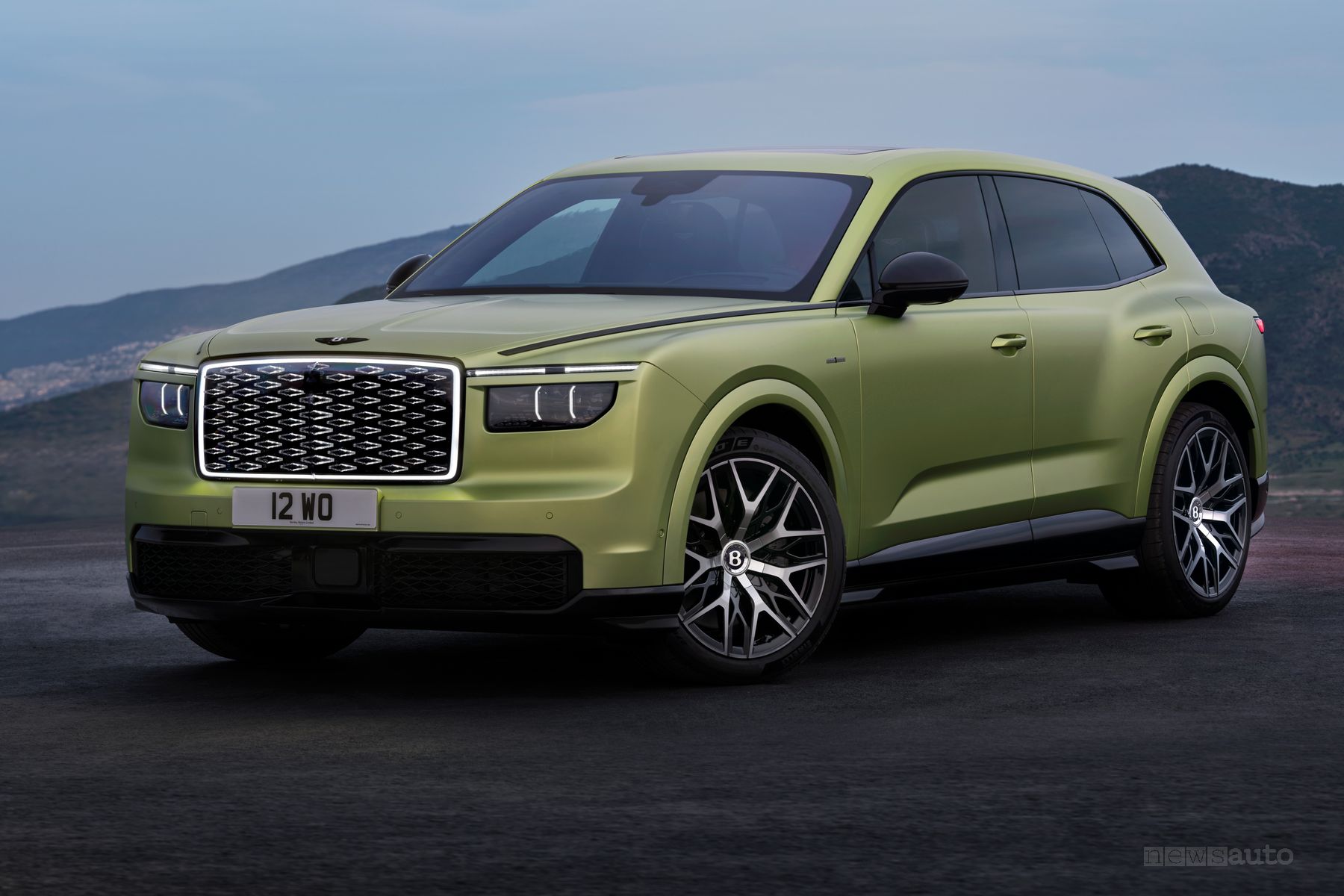 Nuova Bentley Torcal: caratteristiche, prestazioni e prezzo del primo SUV elettrico