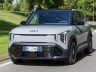 Kia EV2 Black-Line su strada