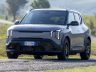 Kia EV2 Black-Line su strada