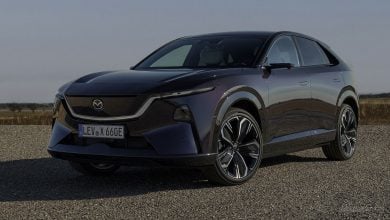 Mazda CX-6e, Nightfall Violet anteriore 3/4