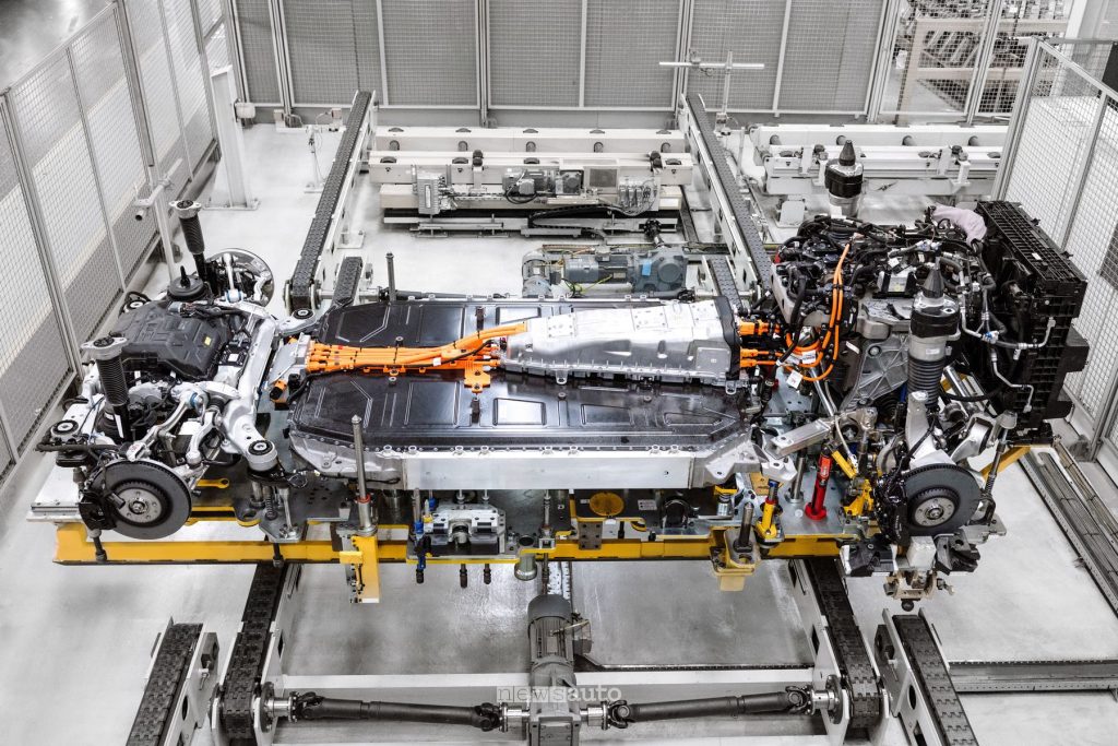 Range Rover Electric piattaforma e batteria
