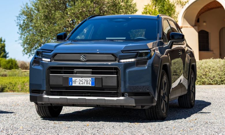Nuova Suzuki Across plug-in Hybrid anteriore 3/4
