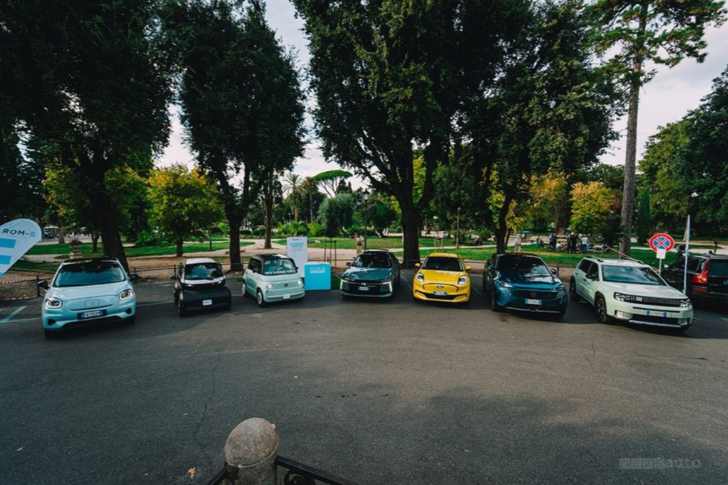 Rom-E 2026 test-drive nel centro di Roma