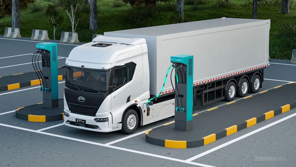 Camion elettrico BYD ETT 44 in ricarica