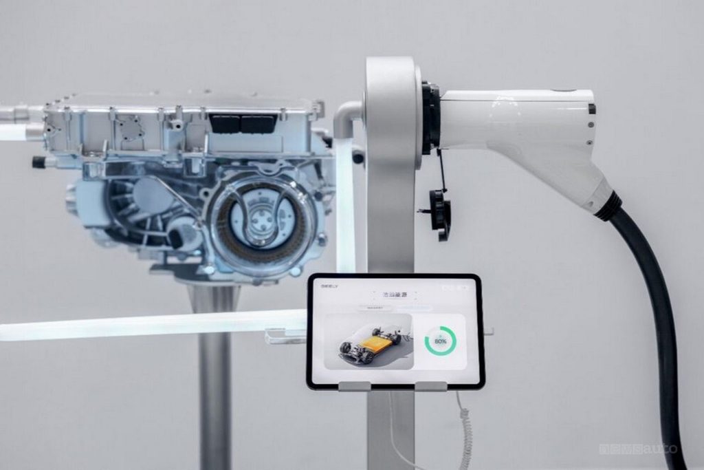 Geely Smart Charging basato sull'intelligenza artificiale Xingrui PowerMind