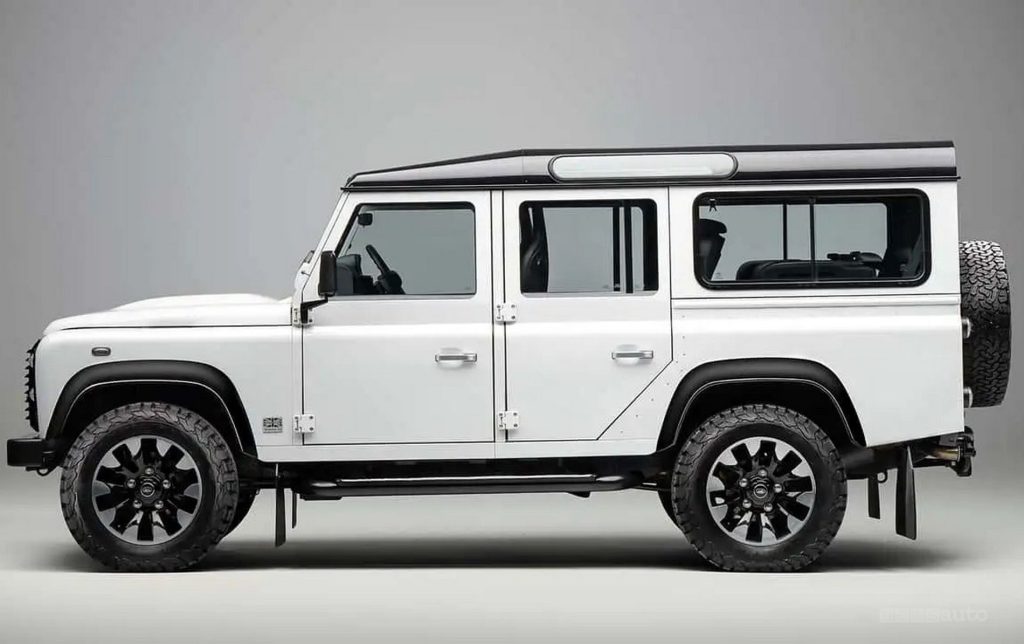 Land Rover Defender 110