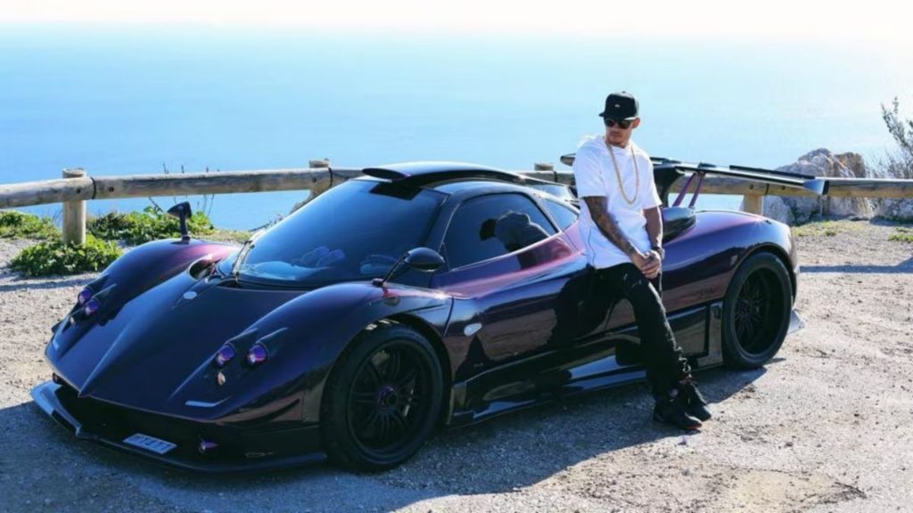 Lewis Hamilton Pagani Zonda