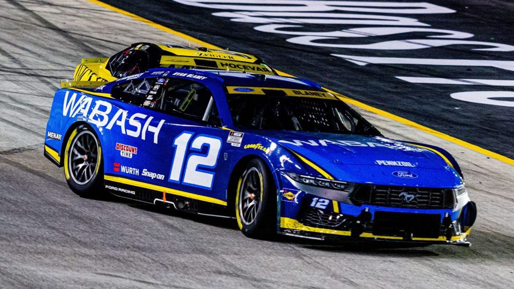 Rissa Nascar 2026 a Bristol Ryan Blaney e Carson Hocevar