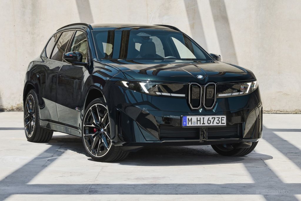 BMW iX3 M60 xDrive anteriore 3/4